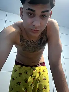 Snapshot of condenovin chatting on 11-09-25, 07:12 condenovin online show from 11-09-25, 07:12