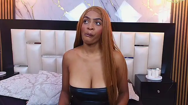 Snapshot of JanneCooper chatting on 10-20-25, 07:36 JanneCooper online show from 10-20-25, 07:36