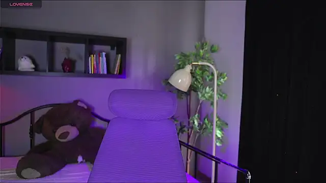 Mystic blue online show from 04-24-26, 02:30