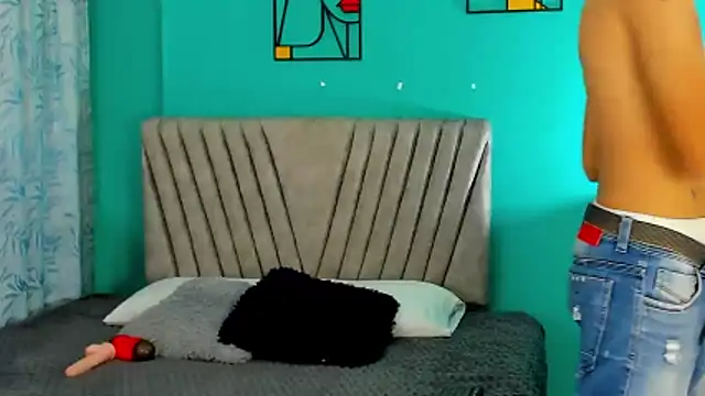 Maikol Ortiz online show from 03-05-26, 01:07