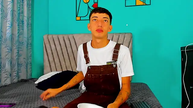 Maikol Ortiz online show from 03-31-26, 12:16