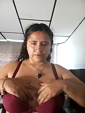 Snapshot of SaraDirty- chatting on 09-27-25, 09:53 SaraDirty- online show from 09-27-25, 09:53
