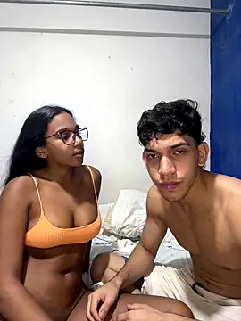 Andres-Andrea1922 online show from 09-19-25, 08:38