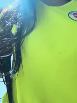 Andres-Andrea1922 online show from 10-18-25, 07:31