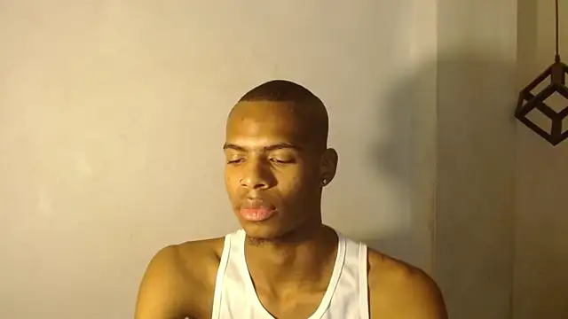 Snapshot of criss_zuri chatting on 10-08-25, 11:41 criss zuri online show from 10-08-25, 11:41