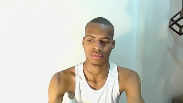 Snapshot of criss_zuri chatting on 10-09-25, 11:30 criss zuri online show from 10-09-25, 11:30