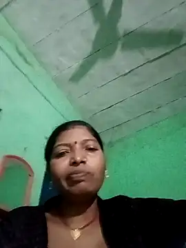 Jivika Jaiswal online show from 11-16-25, 01:11