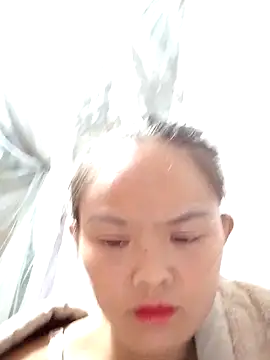 Snapshot of xinhxinhcute chatting on 10-01-25, 01:39 xinhxinhcute online show from 10-01-25, 01:39