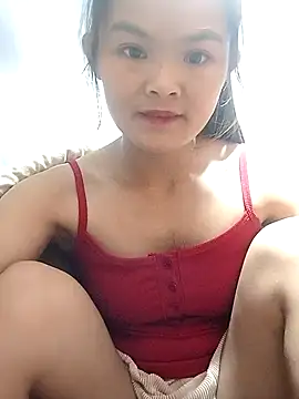 Snapshot of xinhxinhcute chatting on 10-11-25, 11:03 xinhxinhcute online show from 10-11-25, 11:03