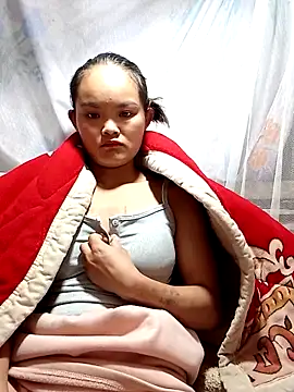 Snapshot of xinhxinhcute chatting on 10-16-25, 03:07 xinhxinhcute online show from 10-16-25, 03:07