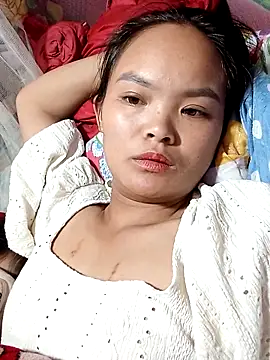 Snapshot of xinhxinhcute chatting on 10-16-25, 10:22 xinhxinhcute online show from 10-16-25, 10:22