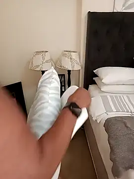 Creamy Chocolatex online show from 04-27-26, 06:22