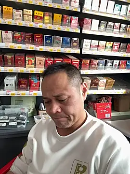 Snapshot of dajiba4718 chatting on 12-23-25, 01:47 dajiba4718 online show from 12-23-25, 01:47