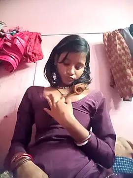 Snapshot of Hot_Mayra_ chatting on 11-01-25, 08:38 Hot Mayra online show from 11-01-25, 08:38