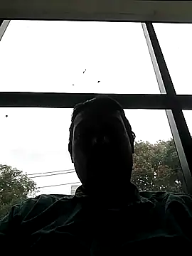 Snapshot of bisexdon chatting on 10-20-25, 08:37 bisexdon online show from 10-20-25, 08:37