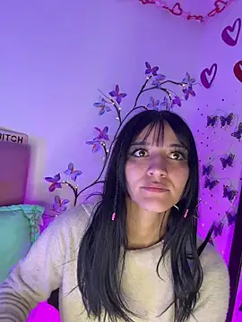 LindaWz  online show from 04-23-26, 08:46