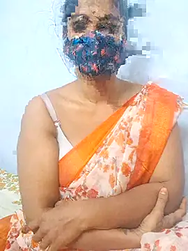 Snapshot of sherlin24 chatting on 10-16-25, 04:41 sherlin24 online show from 10-16-25, 04:41