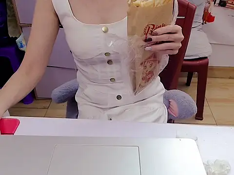 Funnygirl 9x online show from 12-15-25, 01:32