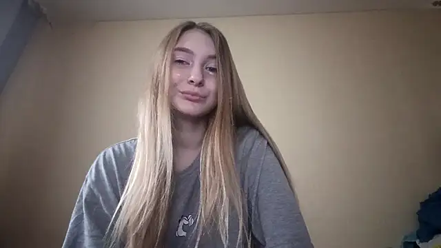 Nymera flare online show from 11-11-25, 06:35