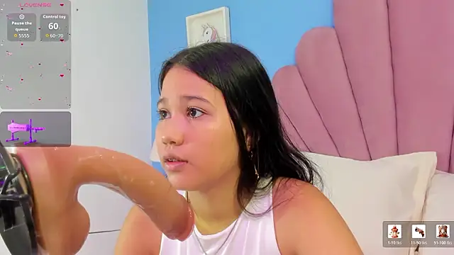 emma clarke  online show from 01-16-26, 04:05