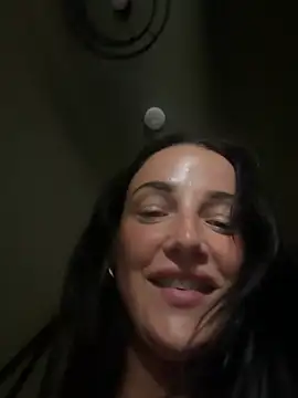 Snapshot of Remirosee chatting on 06-02-26, 12:18 Remirosee online show from 06-02-26, 12:18