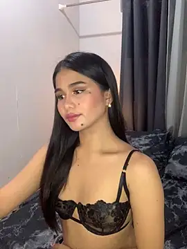 Snapshot of AngelHille chatting on 09-25-25, 02:10 AngelHille online show from 09-25-25, 02:10