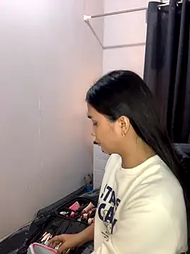 Snapshot of AngelHille chatting on 09-28-25, 03:39 AngelHille online show from 09-28-25, 03:39