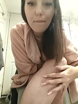 Snapshot of Sakura_2000 chatting on 09-26-25, 09:08 Sakura 2000 online show from 09-26-25, 09:08