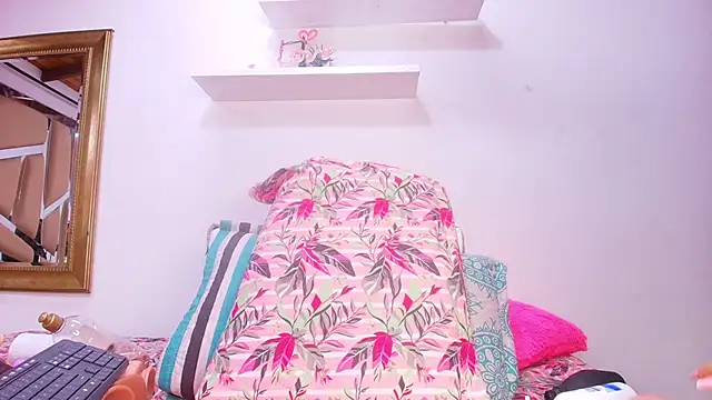 Snapshot of sweegirl69 chatting on 09-20-25, 11:55 sweegirl69 online show from 09-20-25, 11:55