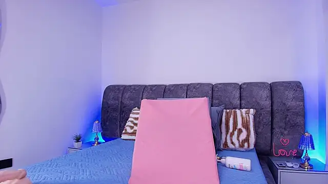 Snapshot of sweegirl69 chatting on 11-22-25, 12:04 sweegirl69 online show from 11-22-25, 12:04