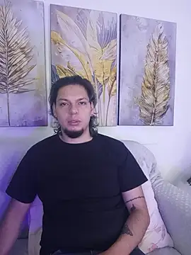 Snapshot of Laia_and_Damian chatting on 11-14-25, 12:04 Laia and Damian online show from 11-14-25, 12:04