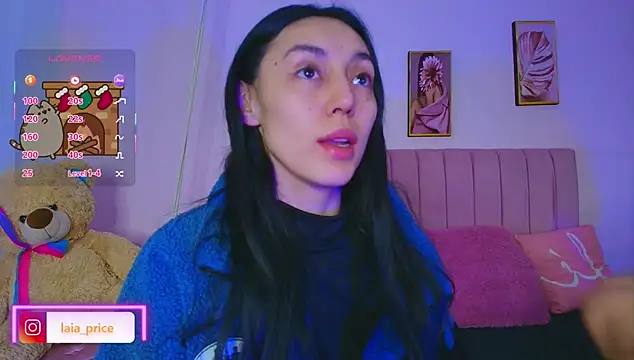 Snapshot of Laia_and_Damian chatting on 12-05-25, 12:03 Laia and Damian online show from 12-05-25, 12:03