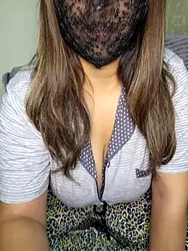 mysticlure-- online show from 10-25-25, 07:08