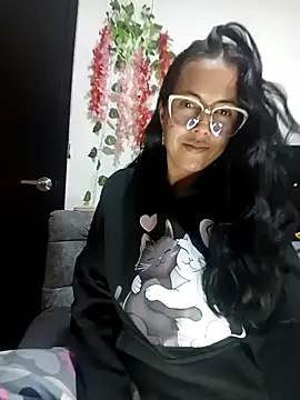 MiaForever1 online show from 02-10-26, 04:27