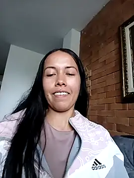 MiaForever1 online show from 05-12-26, 06:16