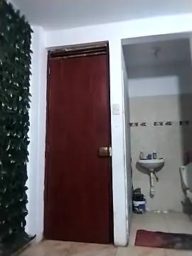 Camila latina 0 online show from 11-20-25, 04:12