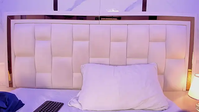 violet sm online show from 12-02-25, 03:12