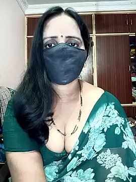 Snapshot of Mee_harini-telugupilla chatting on 09-10-25, 04:23 Mee harini-telugupilla online show from 09-10-25, 04:23