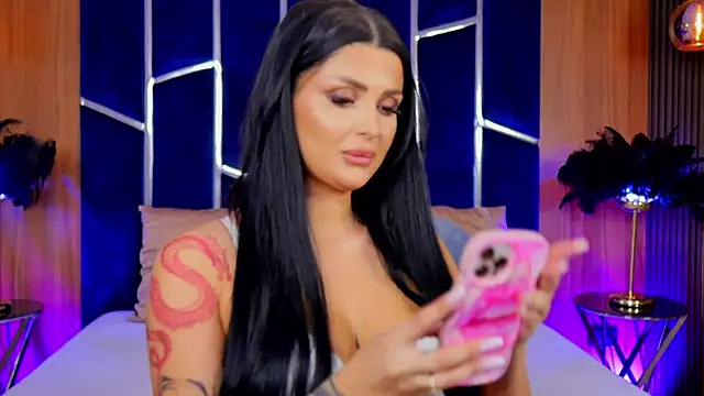 KylieKroftt online show from 11-25-25, 10:54