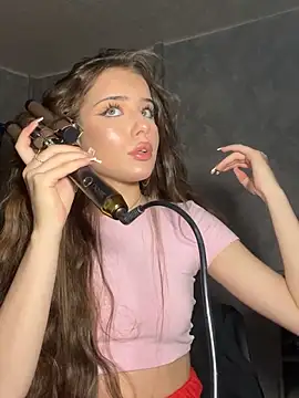 Snapshot of Immy_Megan chatting on 10-04-25, 05:11 Immy Megan online show from 10-04-25, 05:11