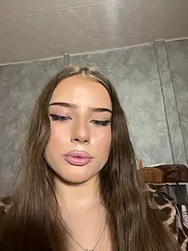 Snapshot of Immy_Megan chatting on 10-15-25, 09:09 Immy Megan online show from 10-15-25, 09:09