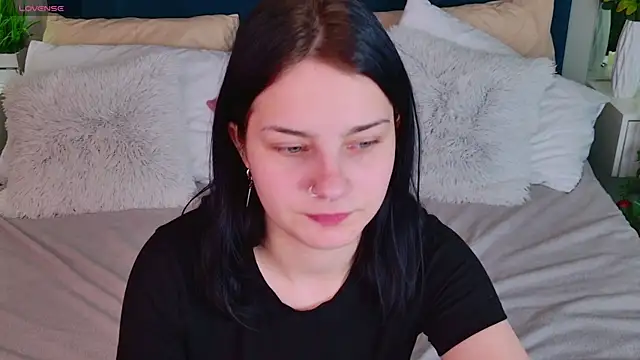 Angel Braun online show from 12-19-25, 12:23