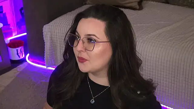 Mia Swano online show from 04-14-26, 01:44