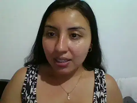 Snapshot of _Romilly_ chatting on 09-20-25, 04:02 Romilly online show from 09-20-25, 04:02