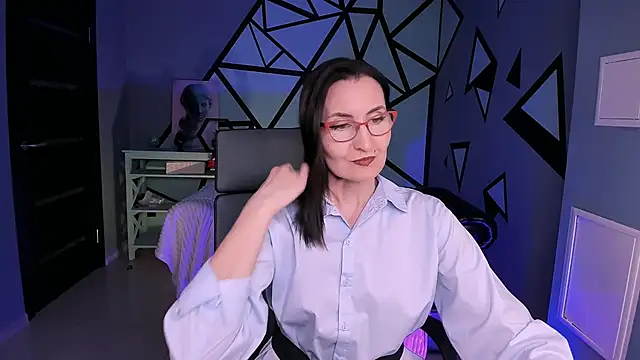 Snapshot of UnaTerra chatting on 01-10-26, 09:22 UnaTerra online show from 01-10-26, 09:22