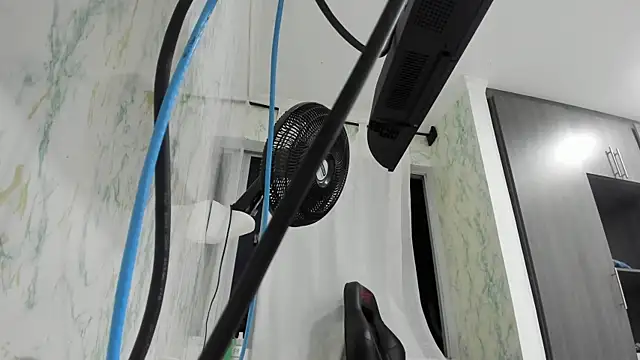 Snapshot of ValerySkinnyy chatting on 10-26-25, 03:01 ValerySkinnyy online show from 10-26-25, 03:01