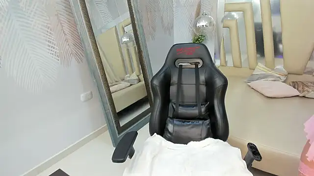 ValerySkinnyy online show from 04-06-26, 03:37