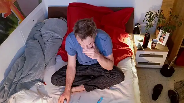 EdelHolz91 online show from 12-23-25, 03:37