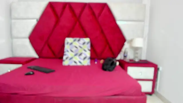 Kity spiderr online show from 04-08-26, 12:38