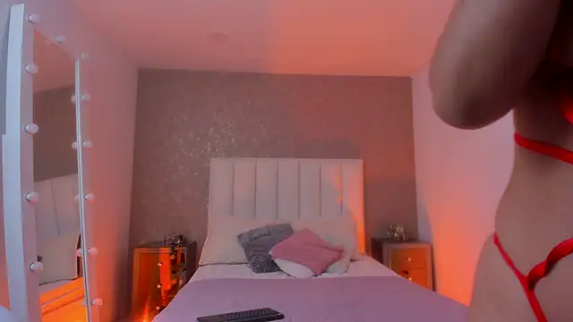 Snapshot of KaylieBrooks chatting on 11-05-25, 05:13 KaylieBrooks online show from 11-05-25, 05:13